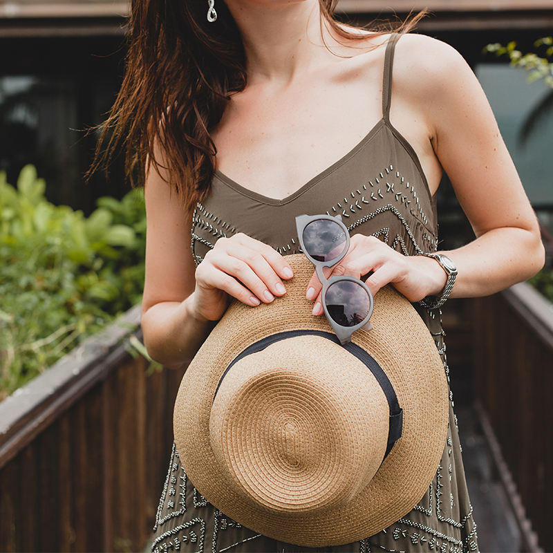 Stylish Accessories Designed For Traveling Women